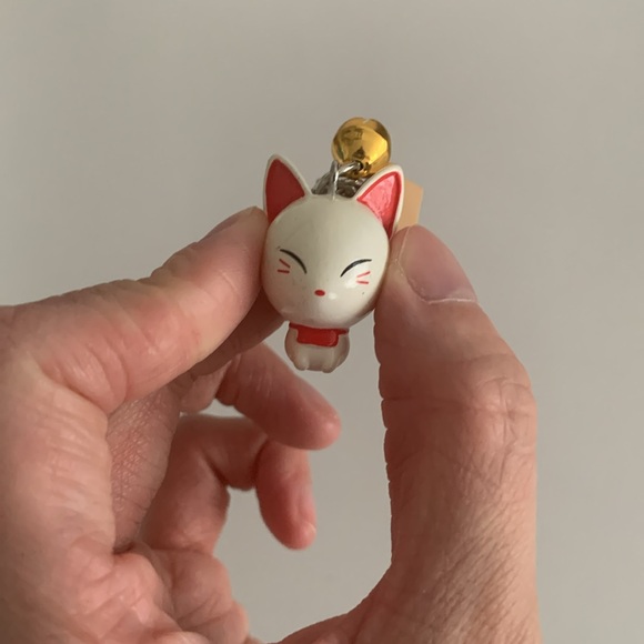 Japanese cat keychain - Picture 3 of 4